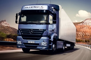 Мегазавод Mercedes Benz