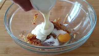 Very soft and very fragrant, you only need an apple to make this dessert