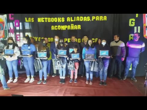 Tinogasta: Entrega de netbooks para alumnos de escuelas