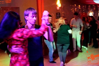 Реsпублика | Salsa Party  | Евгений Литвинов и Мария Богданова #танцуйсюда