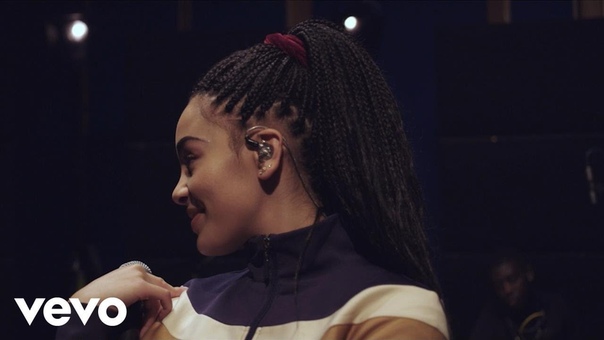 Jorja Smith Teenage Fantasy ( BRITs 2018 Critics Choice Session)