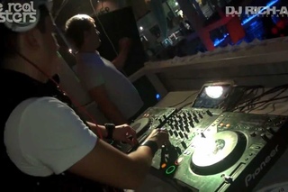 DJ RICH-ART - LIVE @ АТМОСФЕРА (ЕЙСК) (Август 2011)