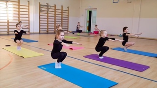 Урок 7. Гимнастика для детей 7-8 лет. Синхронное плавание