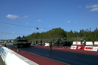 Tank Dragrace Strv 122 vs. Strf 9040
