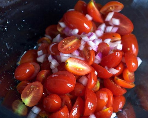 Салат со стручковой фасолью и помидорами, изображение №3