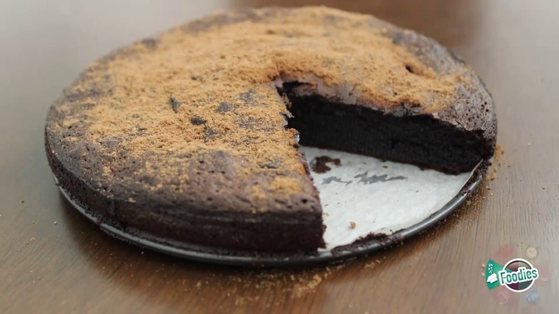 Delicious CHOCOLATE CAKE with 2 Simple Ingredients ( EASY PICKUP within 3