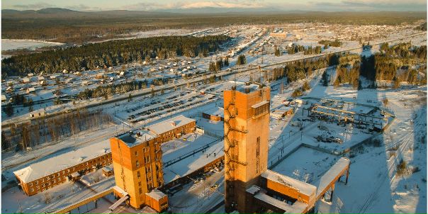 Бокситы североуральск. Шахта кальинская североуральск. Субр русал. Североуральский бокситовый рудник. Управление субра североуральск.