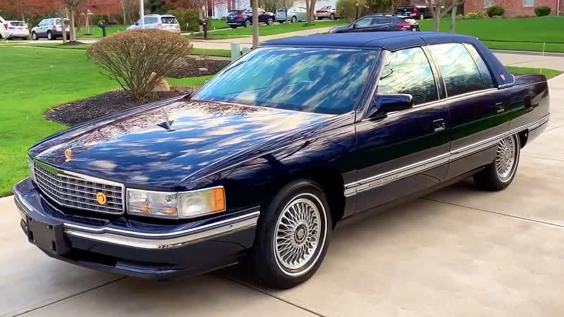 CADILLAC SEDAN DEVILLE