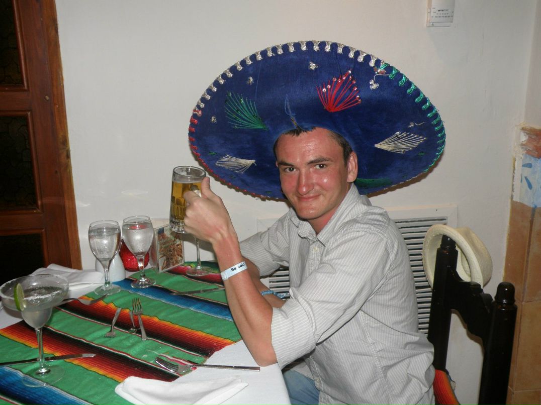 Артем Семиволос | 