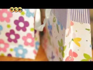 Подарочный пакет из обоев. Мамам на заметку. ТСВ