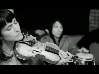 Joan As Police Woman » Broken Social Scene “Lover’s Spit“