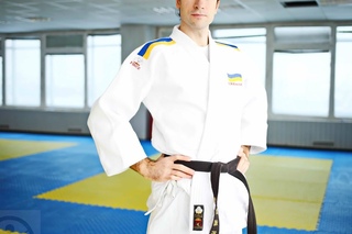 Айкидо для новичков. Урок №4. Aikido Lessons. Как завязывать пояс и другое.