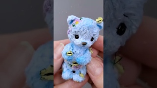 Miniature flower Bear / Crocheted / Microtoysby