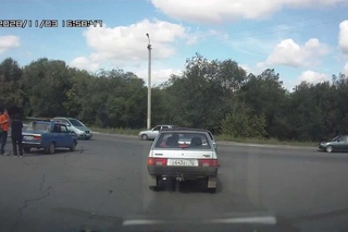 На велосипеде тоже нужно соблюдать дистанцию
