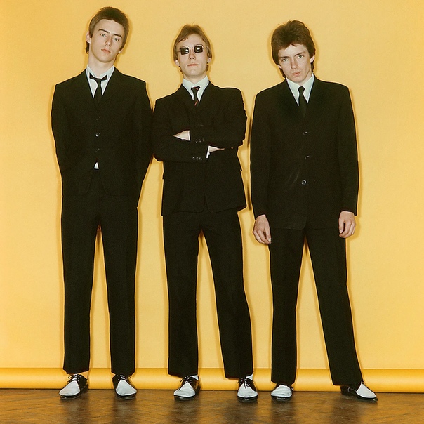 The jam "all mod cons (cd)". Пит таунсенд и пол маккартни. All mod cons. All mod cons. The escapists 2 спецназ.