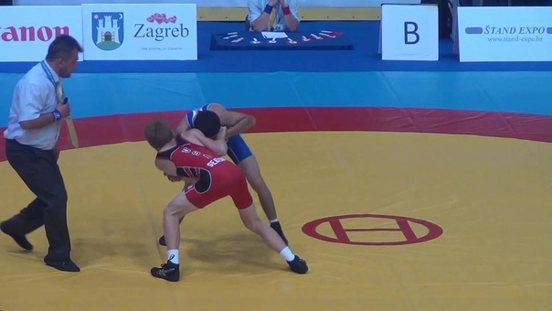 JR WORLD GR: 50 kg: Petrosyan ( RUS) Seaton (